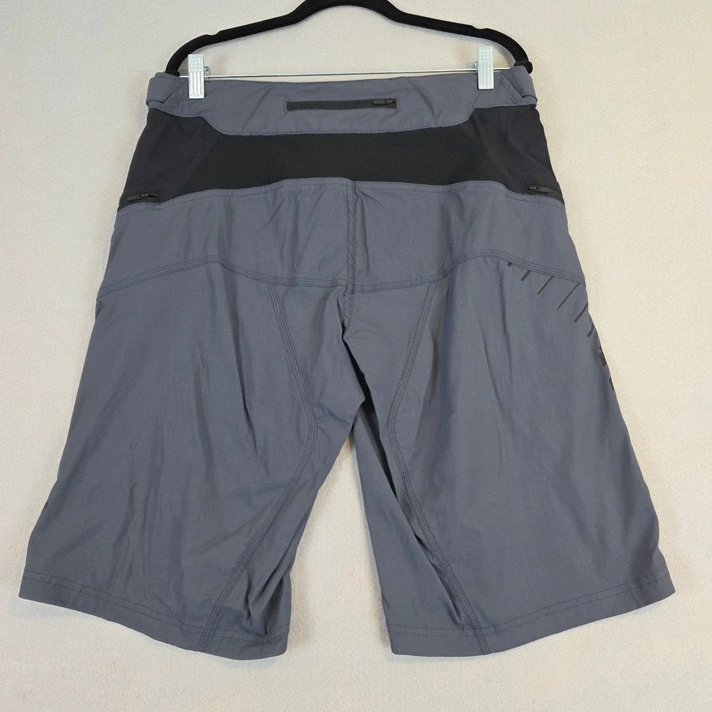 Specialized Mens 34 Mountain Bike Shorts Gray Black MTB Cycling Performance Gear